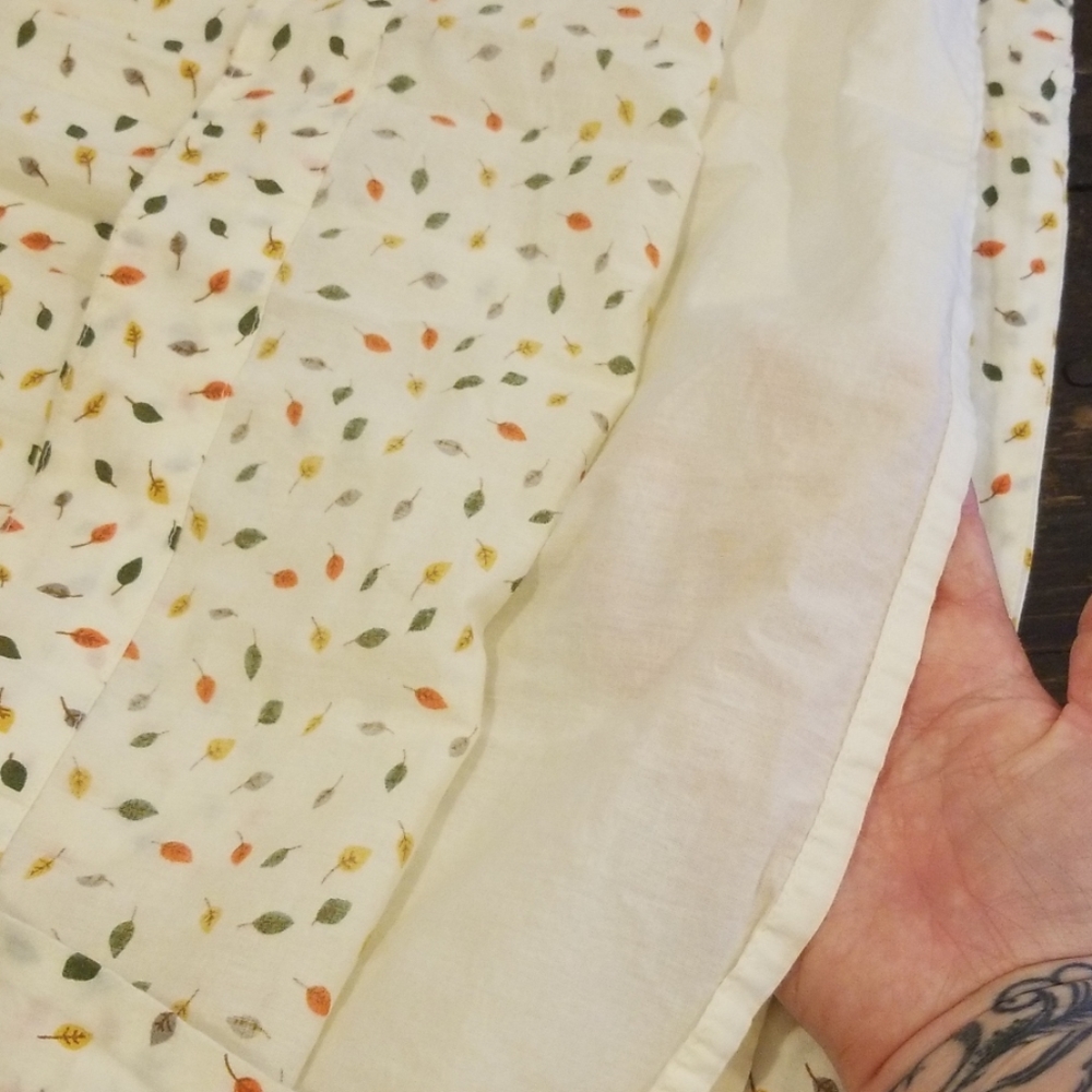 🍂 Leaf Print Dress with POCKETS! - Picture 4 of 8